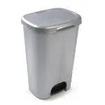 CESTOS PLASTICO COM TAMPA E PEDAL COR PRATA 50L - 158566